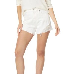 🍒 Levis high waisted mom jeans shorts cutoffs white